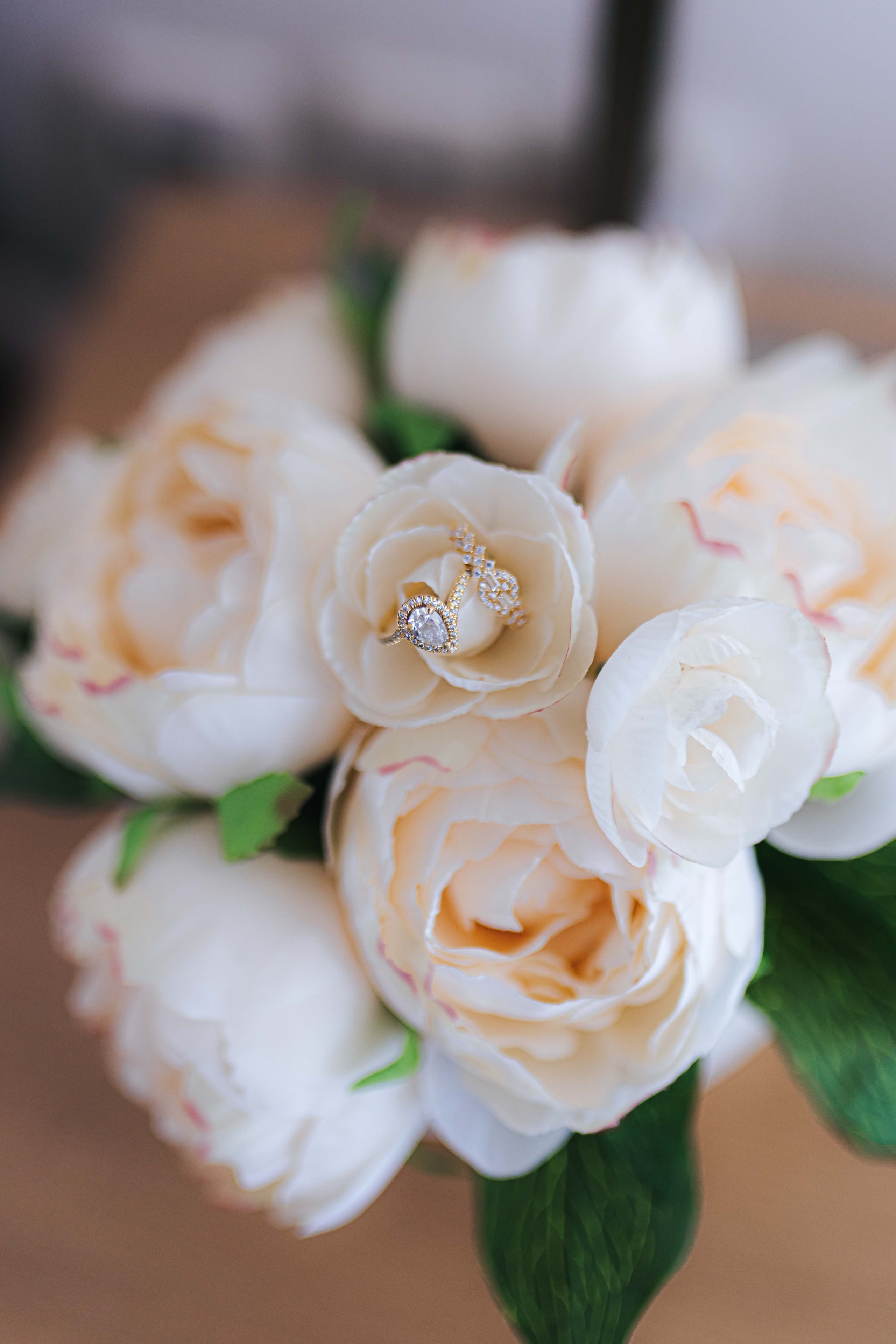 Wedding floral details photography